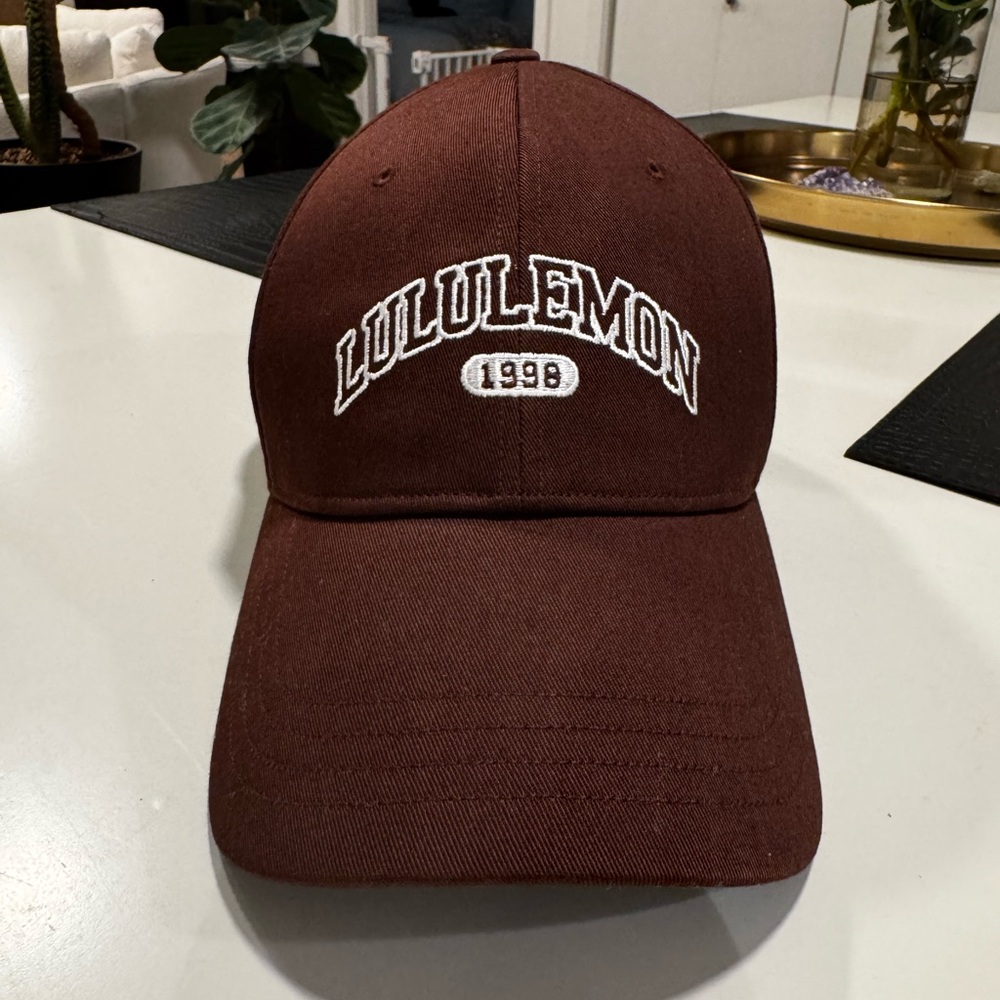 lululemon athletica baseball hat. Chocolate brown. Size L/XL